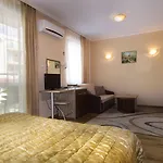 Tropics & Venera 3* Święty Włas