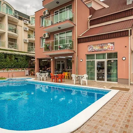 Hotell Tropics & Venera