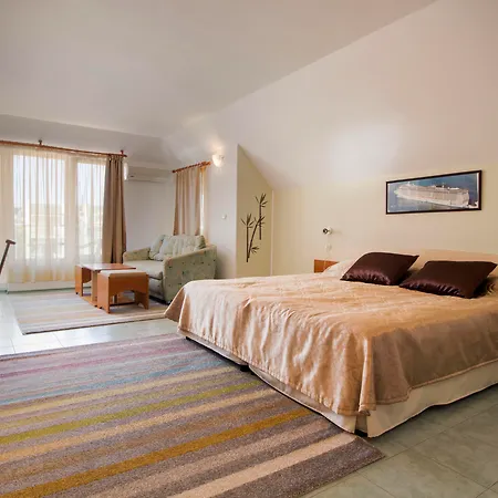 Hotel Family Venera 3*