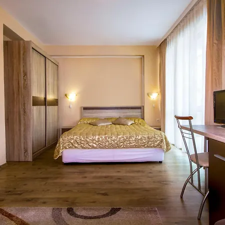 Hotel Tropics & Venera