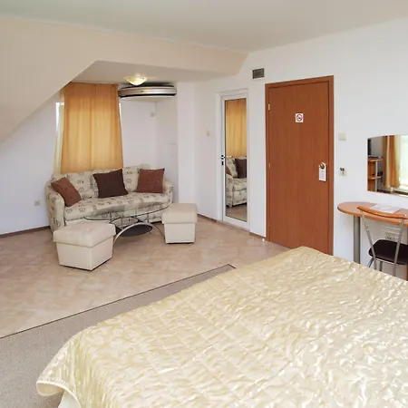 Hotel Tropics & Venera Hotel 3*