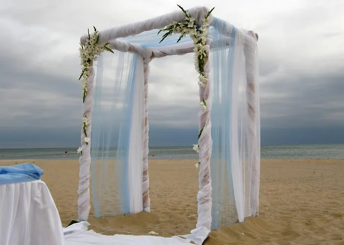 Hotel Tropics & Venera