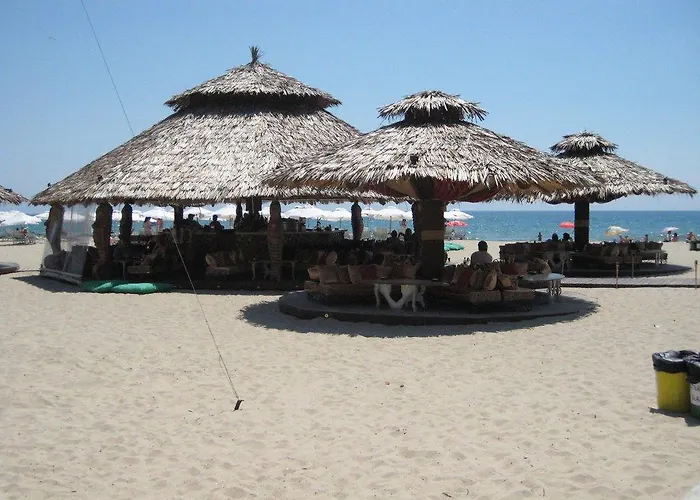 Hotel Tropics & Venera