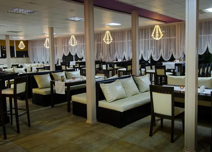 Tropics & Venera Hotel 3*