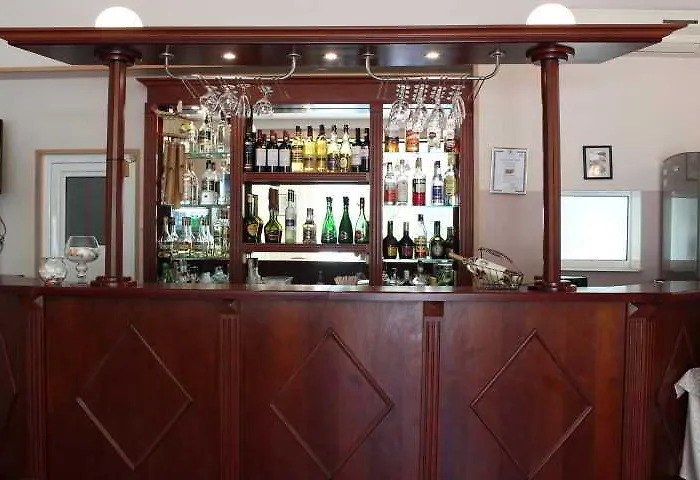 Tropics & Venera Hotel